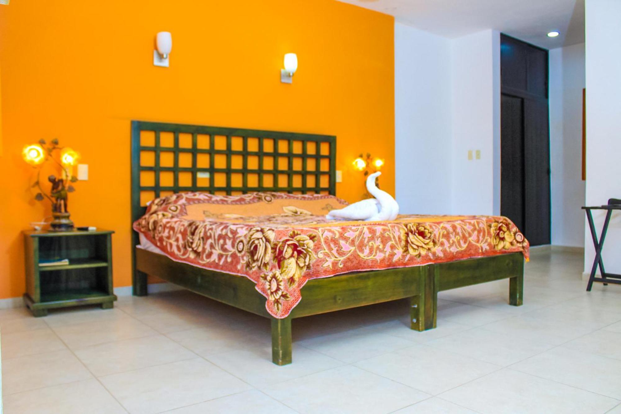 Hotel Rosalia Valladolid  Ngoại thất bức ảnh