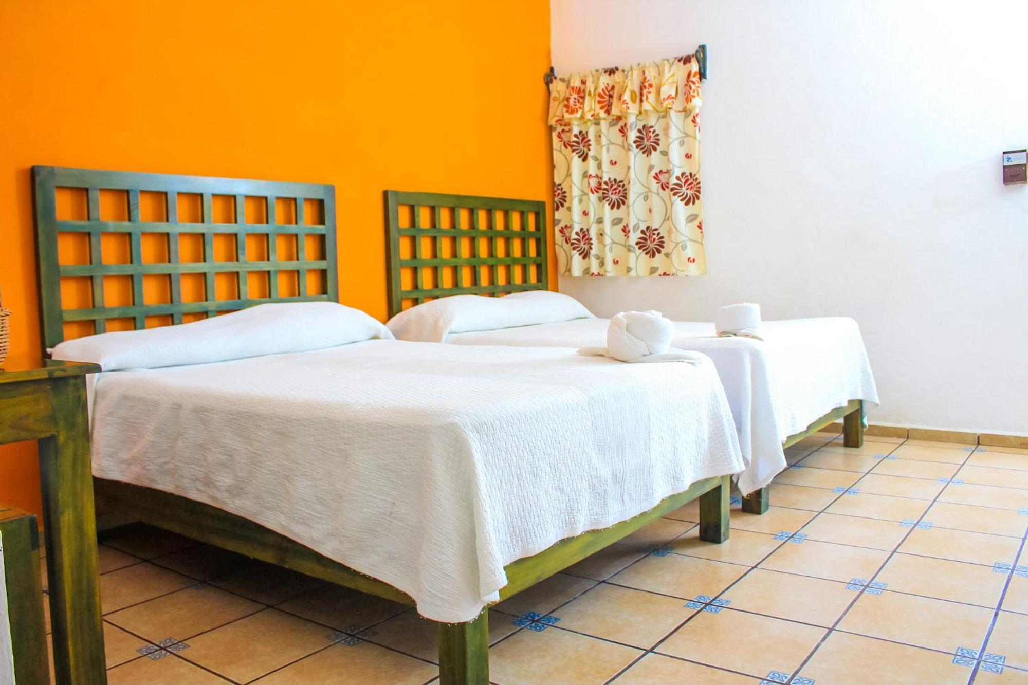 Hotel Rosalia Valladolid  Ngoại thất bức ảnh